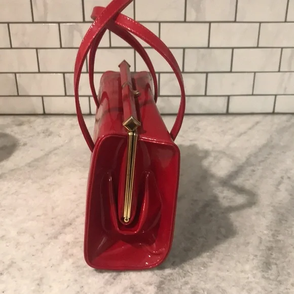 Vintage Red Patent Leather 70s Satchel Purse Womens Medium Classic Bag - Picture 4 of 12